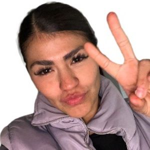 Meet your Posher, Joseline